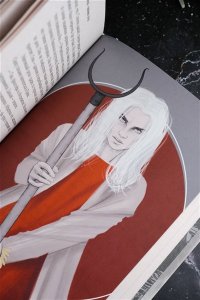 Дехнель О. Пыльные перья